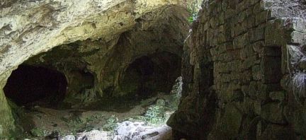 Lavalette Grotten